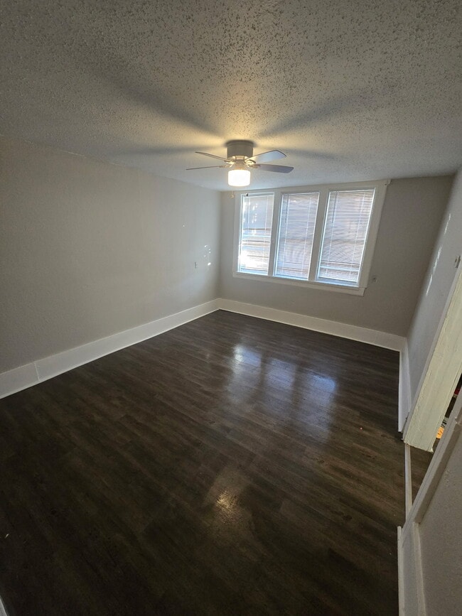 Foto del edificio - 2020 S 12th St