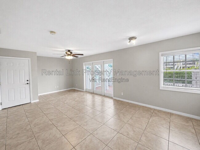 Foto del edificio - 4728 Beach Dr SE