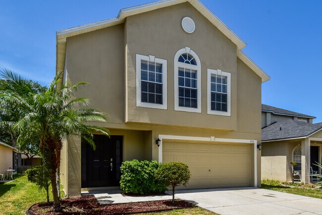 Building Photo - 1030 Brenton Leaf Dr