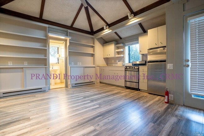 Building Photo - "Charming Studio Retreat in San Rafael – C...