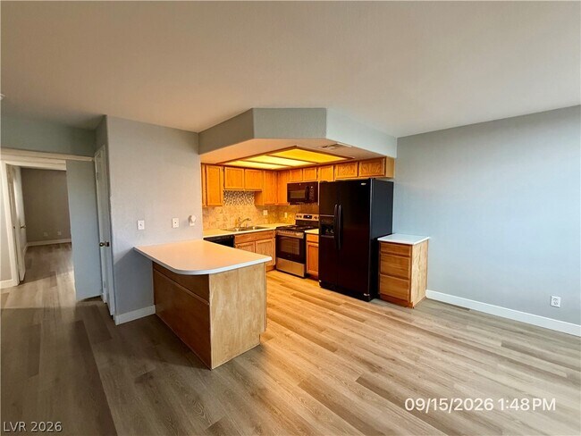 Foto del edificio - 8410 Eldora Ave