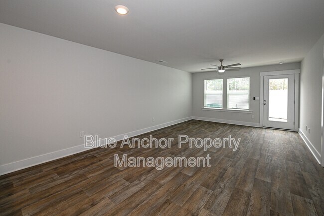 Foto del edificio - 111 S Grassland Rd