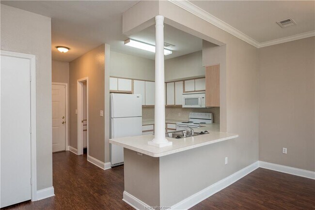 Foto del edificio - 1230 Canyon Creek Cir