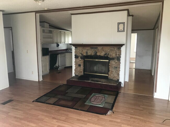 Foto del edificio - 4965 Gladys Owens St