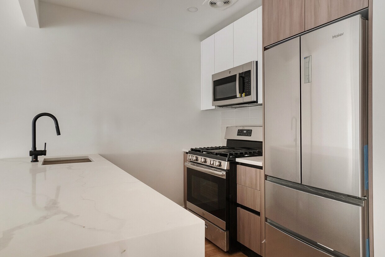 2155 Caton Ave Unit 3C, Brooklyn, NY 11226 Room for Rent in Brooklyn