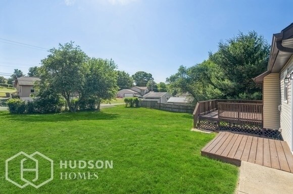 Primary Photo - AVAILABLE NOW! - 236 Stark Ave, Imperial, ...