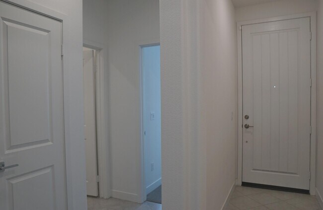 Foto del edificio - 73621 Travers St