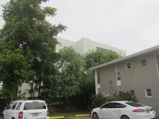 Building Photo - 1525 NW 19th Terrace