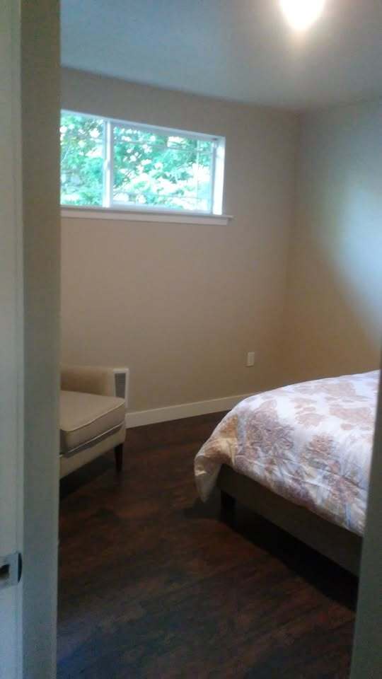 Building Photo - DD University Place LLC