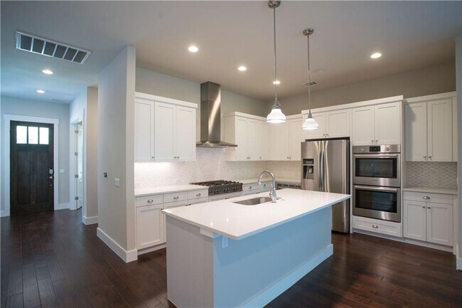 Building Photo - 4507 Avenue G