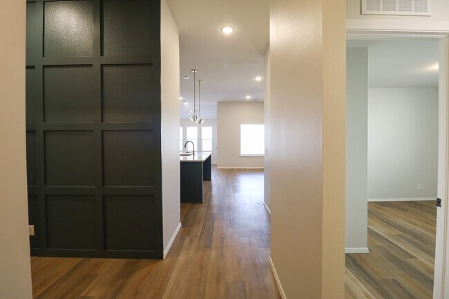 Foto del edificio - 4 Bed 2 Bath New Construction Home in Bixby