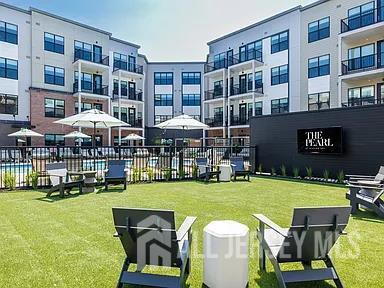 Foto del edificio - 2000 Schindler Dr