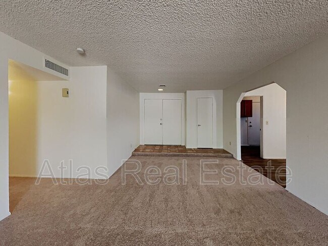 Foto del edificio - 6926 W Purdue Ave