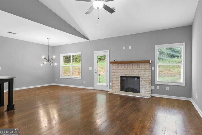 Building Photo - 122 Cedar Pk Wy