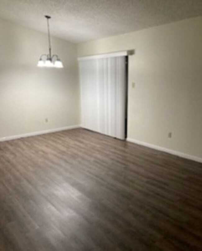 Foto del edificio - *For Rent: Adorable 3-Bedroom, 2-Bath Home...