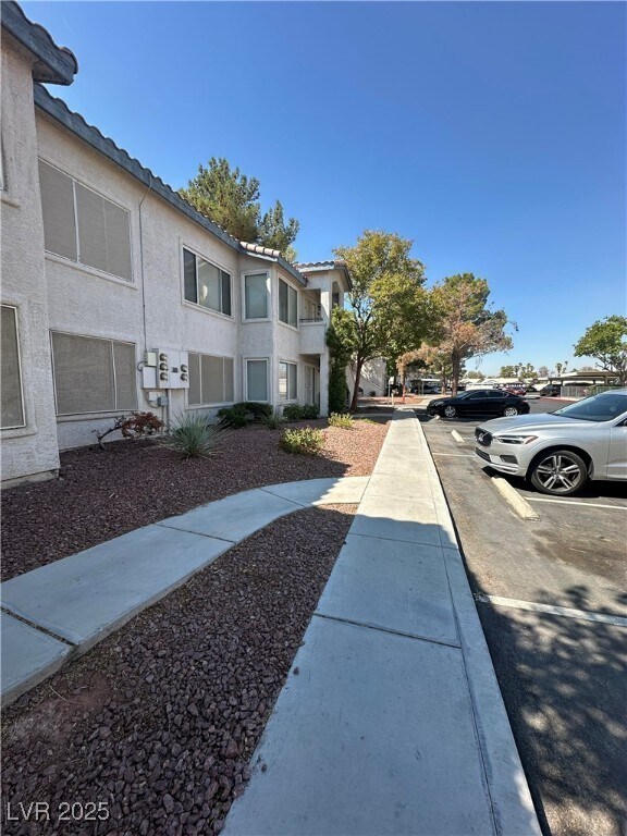 Foto del edificio - 3055 Casey Dr