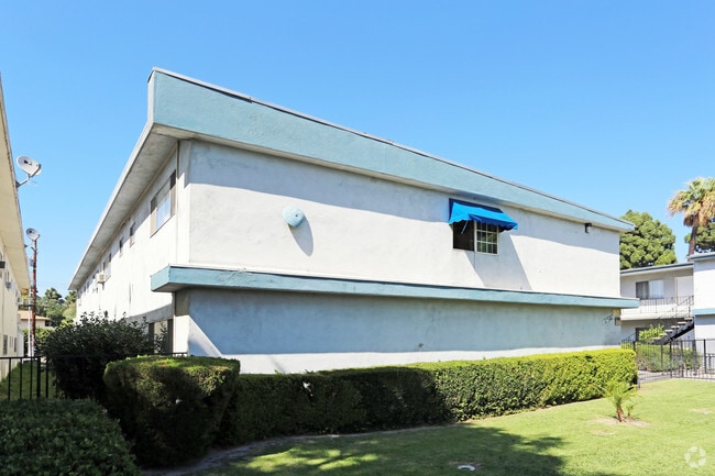 Building Photo - 11561 Stuart Dr