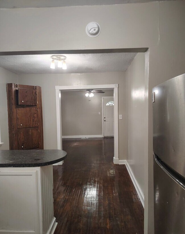 Foto del edificio - 4638 S McRaven Rd