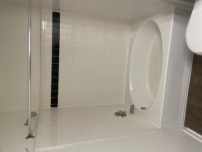 Interior Photo - Wesley Hampstead Apartments at Douglasville