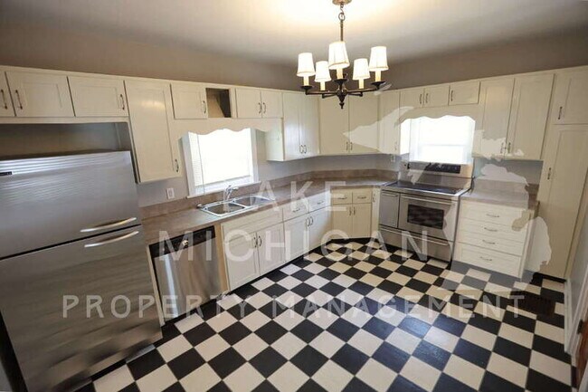 Foto del edificio - 841 Capen St NE