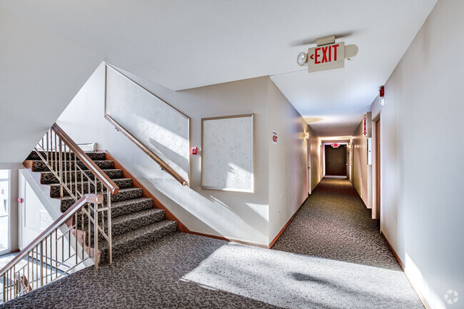 Lobby Entrance and Hallway - Arcadia Park Apartments