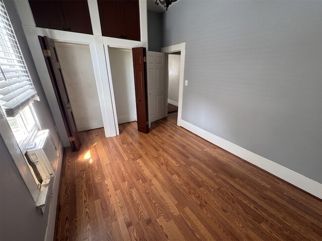 Foto del edificio - 2119 Hardy St