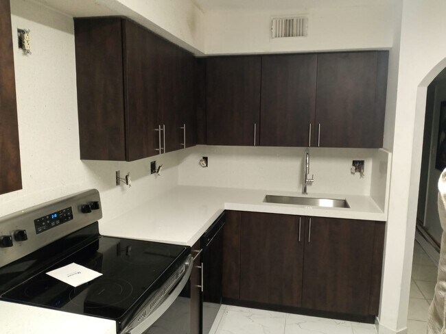 Foto del edificio - 6960 NW 174th Ter