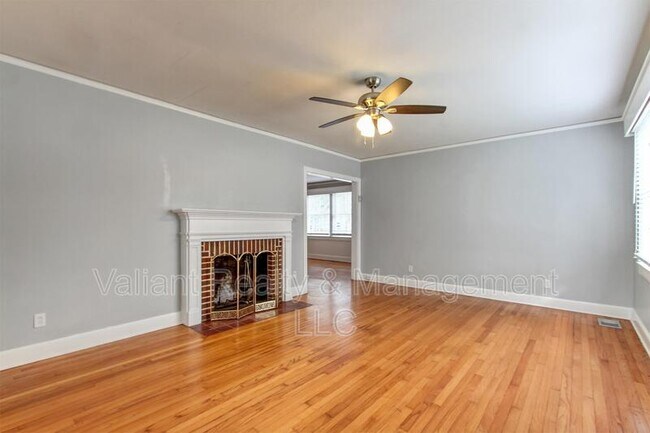 Foto del edificio - 2781 Riverside Ave