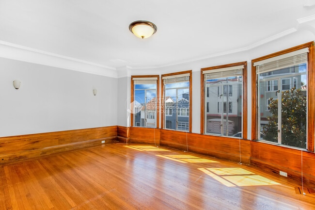 Foto del edificio - 657 26th Ave