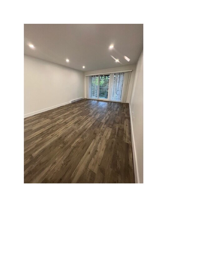 Photo du bâtiment - Unit #304 at Cumberland Park Apartments – Affordable 2nd Floor Comfort in Guildford