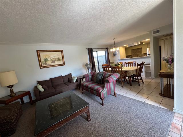 Foto del edificio - 5933 Harvest Hill Rd