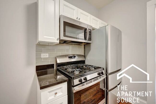 Foto del edificio - 4706 N Racine Ave