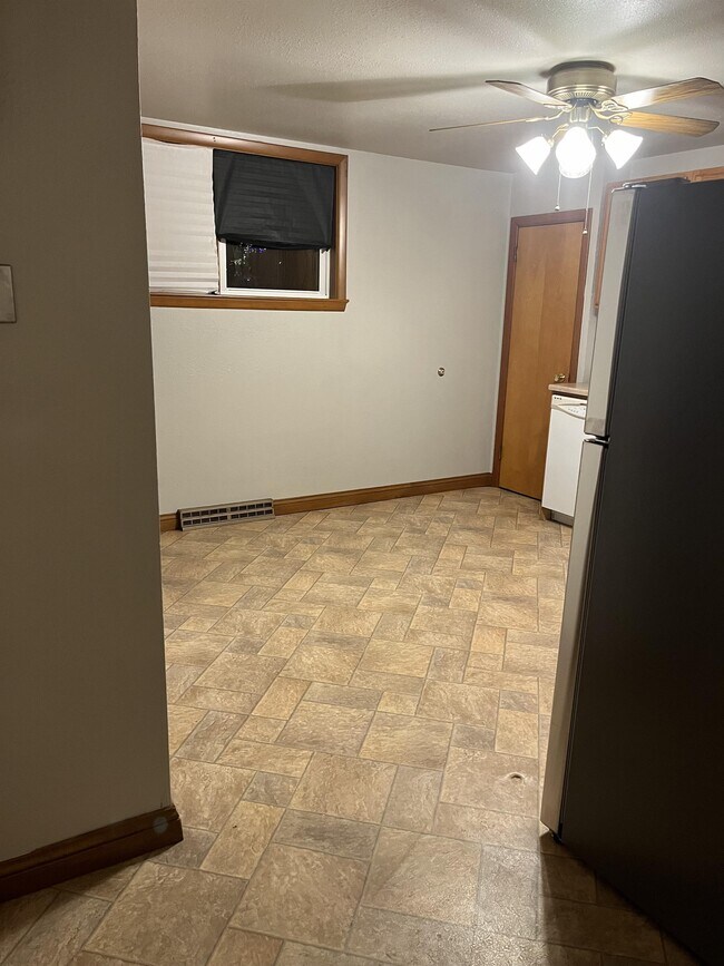 Foto del edificio - 402 S 18th St