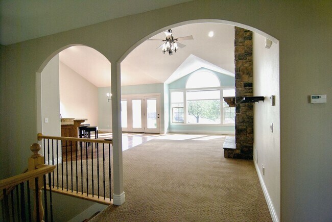 Building Photo - Stunning & Spacious 4-bedroom, 3-bathroom two-story home located in Rexburg, Idaho