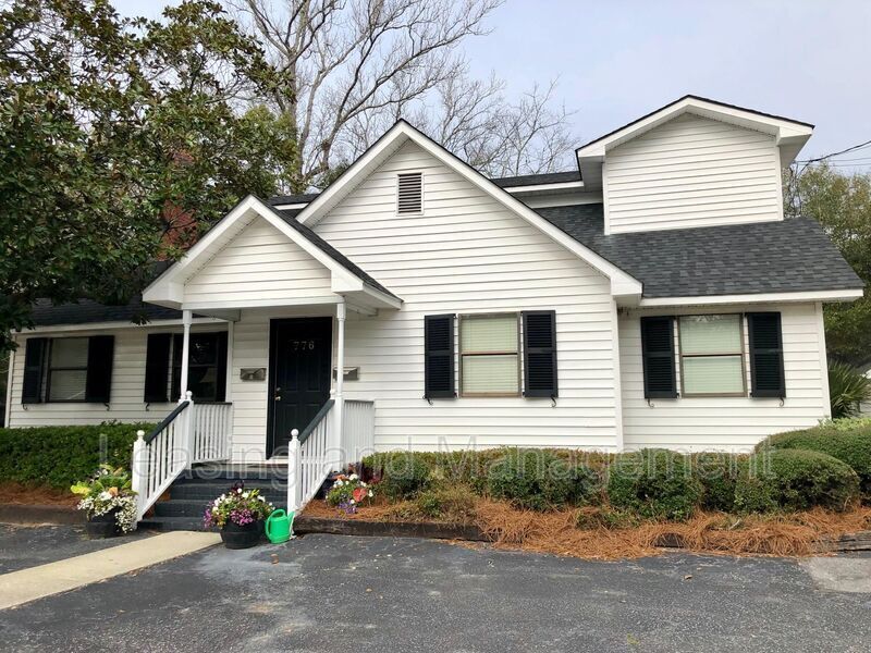 Foto principal - 776 St Andrews Blvd
