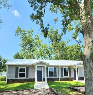 Building Photo - 25103 Lavinia Ave