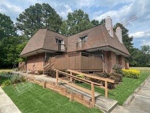 Building Photo - 143 Brookberry Cir