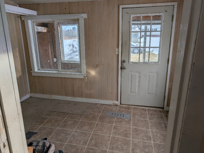 Foto del edificio - 35 Island Farm Rd