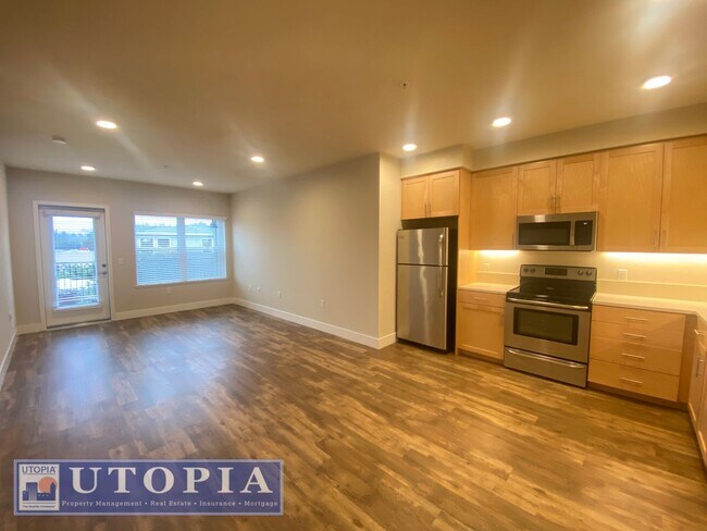 Building Photo - RENT SPECIAL- 50% off 1st months' rent if ...