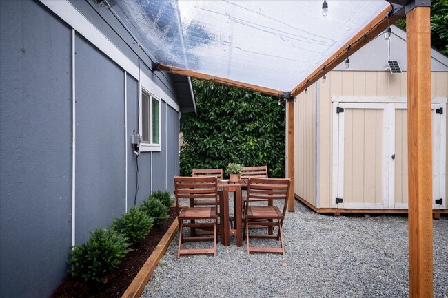 Foto del edificio - 210 SW 104th St