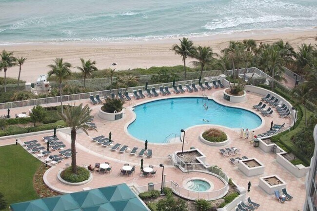 Foto del edificio - 3200 N Ocean Blvd