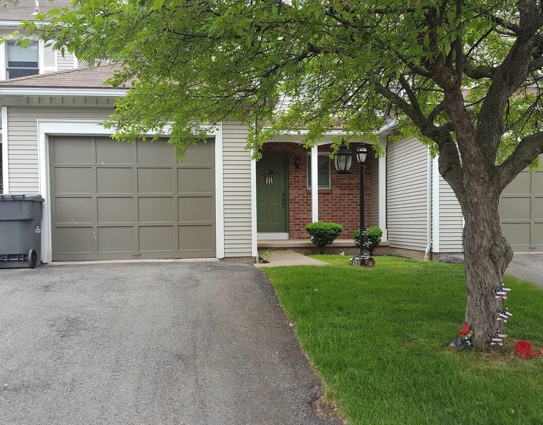 159 French Creek Dr, Rochester, NY 14618 Townhome Rentals in