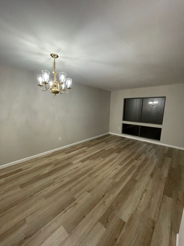 Foto del edificio - 290 Hilltop Ln
