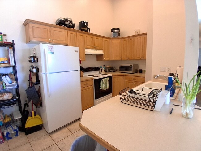 Building Photo - 1547 N 550 W