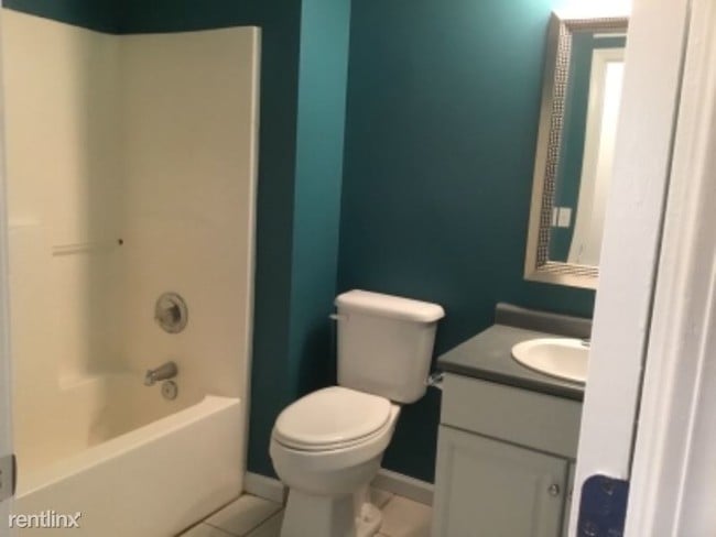 Building Photo - 3 br, 2 bath House - 26 Patricia Rd.