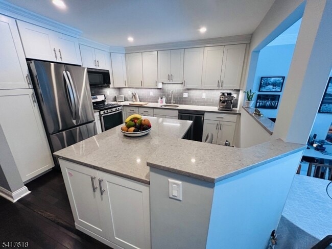 Building Photo - 75 Derby Ct