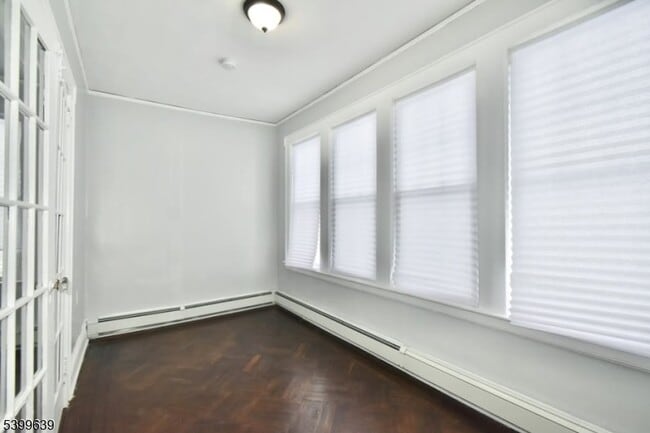 Foto del edificio - 519 Clinton Pl