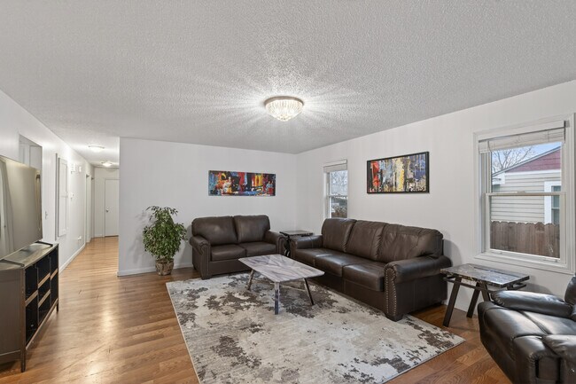 Foto del edificio - 8225 2nd Ave S