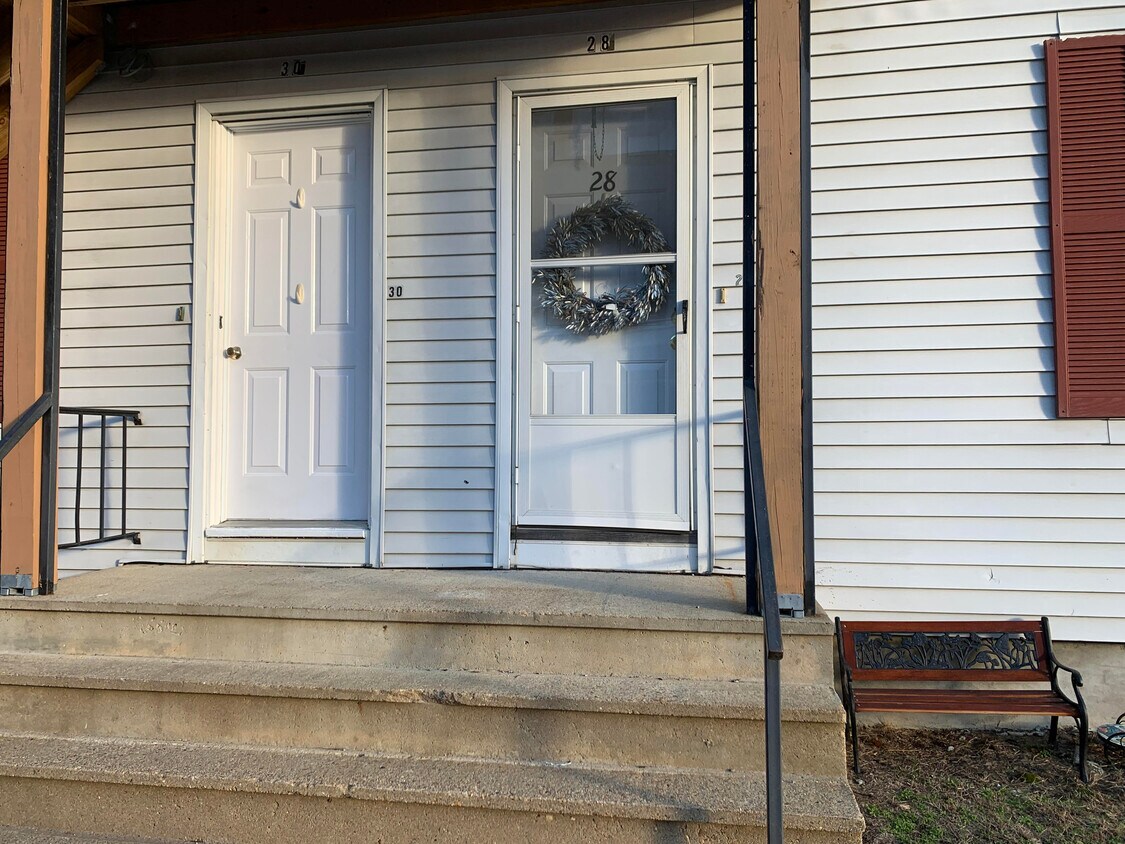 30 Broad St, Hardwick, MA 01031 Townhome Rentals in Hardwick MA