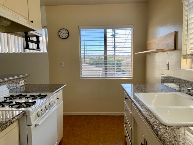Building Photo - 1511 Artesia Blvd